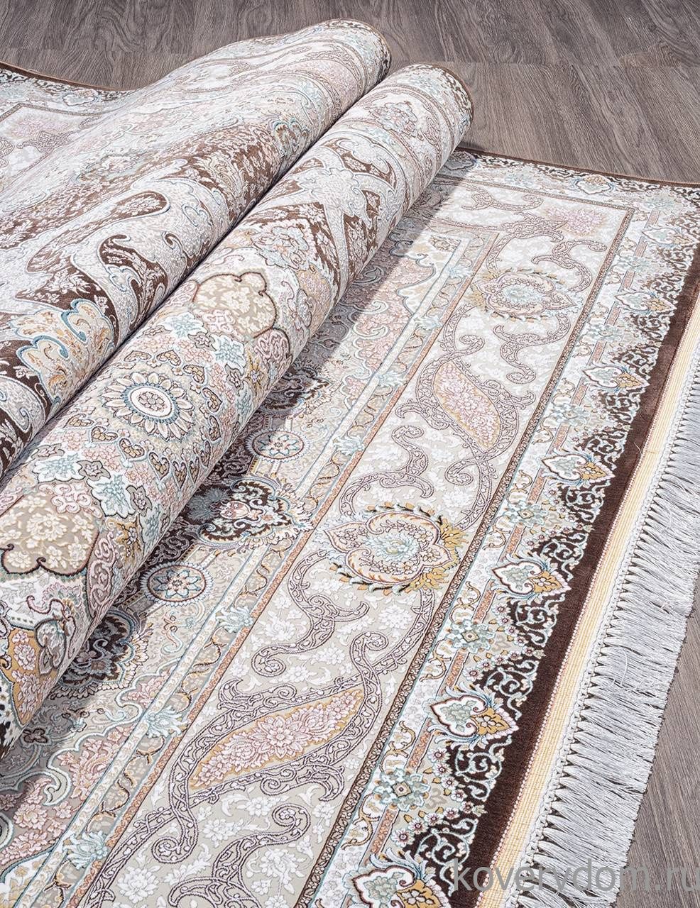 Ковер FARSI 1500 145 BROWN Ковер FARSI 1500 145 BROWN