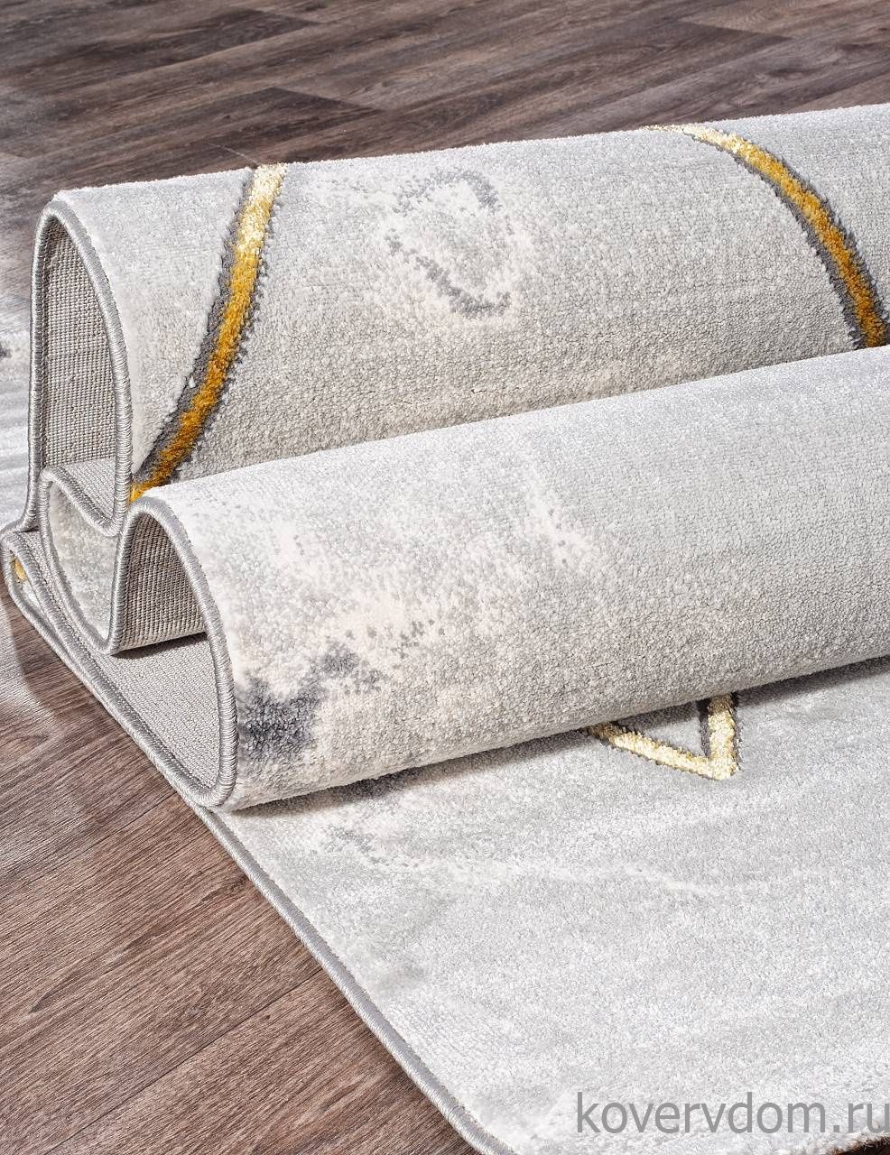 Ковер OMEGA 04421E GOLD / GOLD Ковер OMEGA 04421E GOLD / GOLD